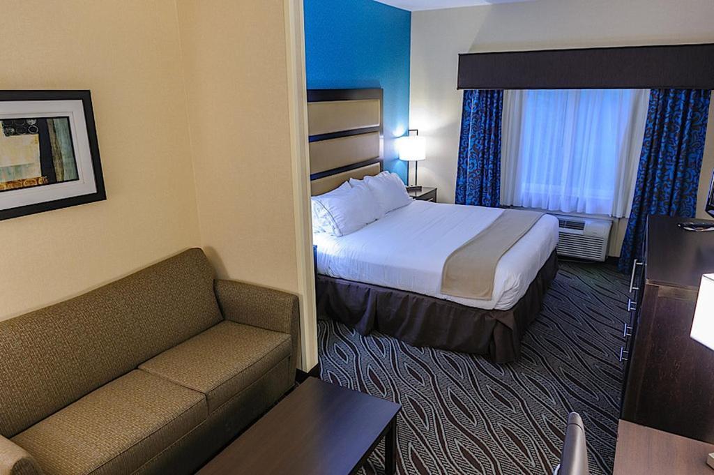 Holiday Inn Express - Ludlow - Chicopee Area By Ihg Quarto foto